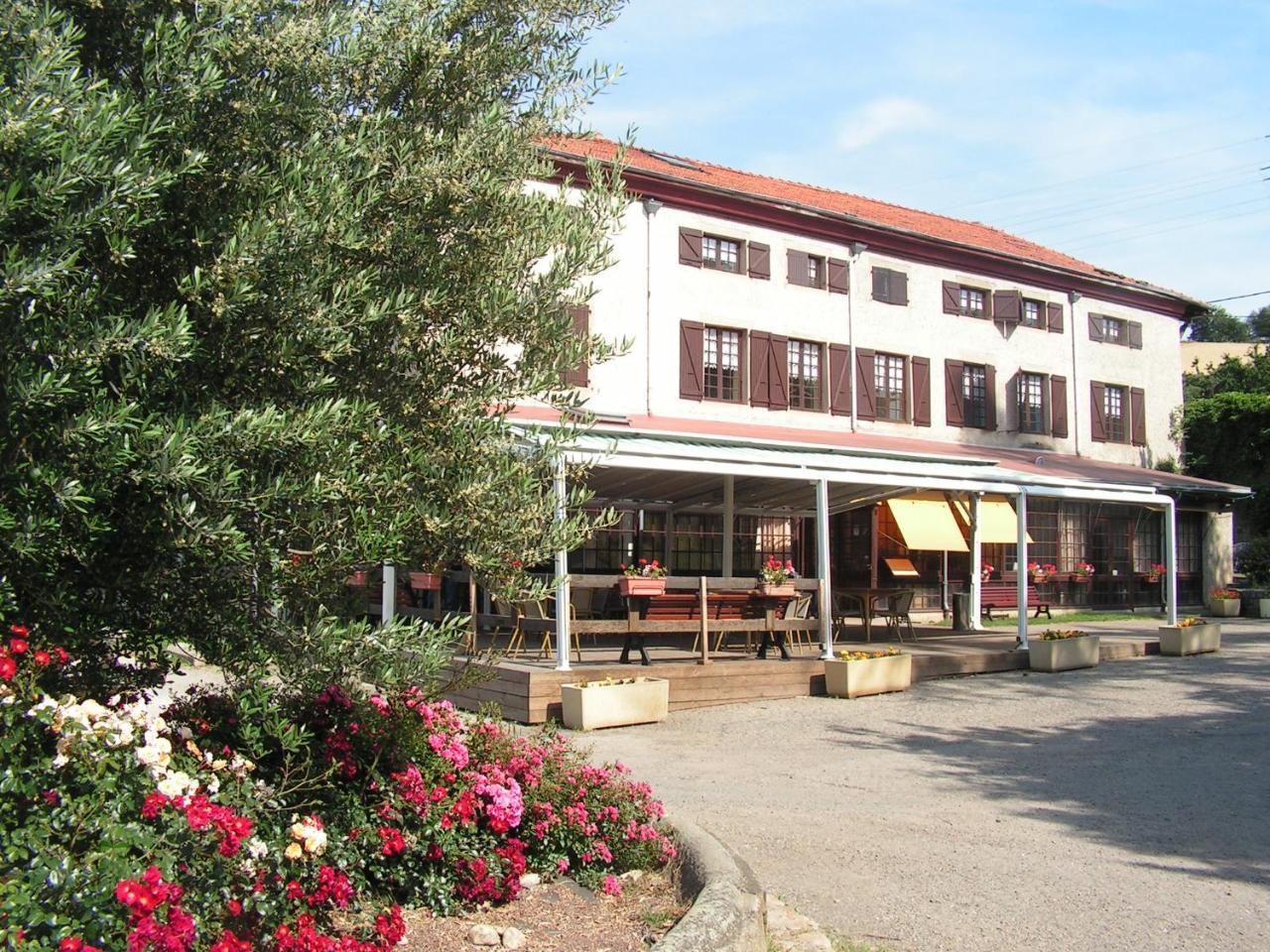 Hotel Domaine De La Barolliere Saint-Paul-en-Jarez Exteriér fotografie